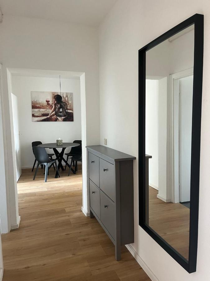 Monteur-& Eichmann Apartment